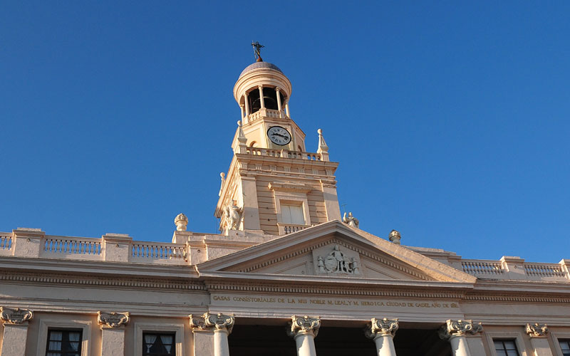 La Justicia da la razón a un trabajador del Ayuntamiento de Cádiz, delegado de CSIF, y “demuestra el ánimo vengativo del Gobierno local”