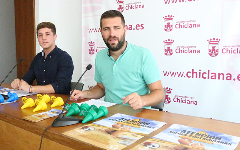 La ‘alerta por contaminación’ llama a las conciencias de los bañistas, vecinos y turistas, de las playas de Chiclana