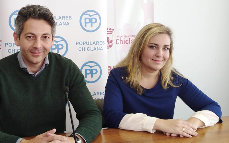 Ana Domínguez renuncia al acta de concejala “por motivos personales”; segunda baja en la lista del PP chiclanero tras el 26-M