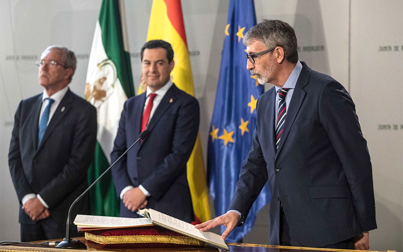 Piniella toma posesión como rector de la UCA exigiendo “financiación estable” y resaltando que “nuestra Universidad es toda una provincia”