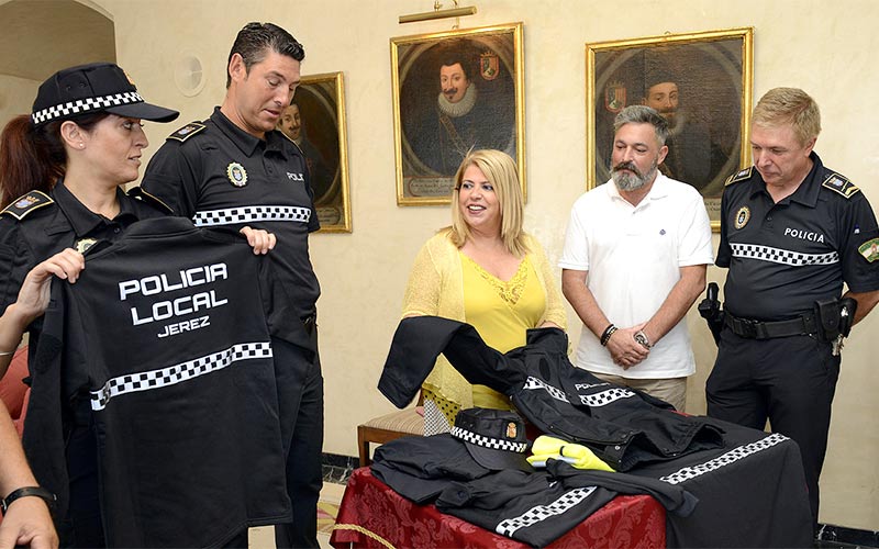 La Policía Local de Jerez contará al fin con nuevos uniformes: “dan más seriedad y dignidad”