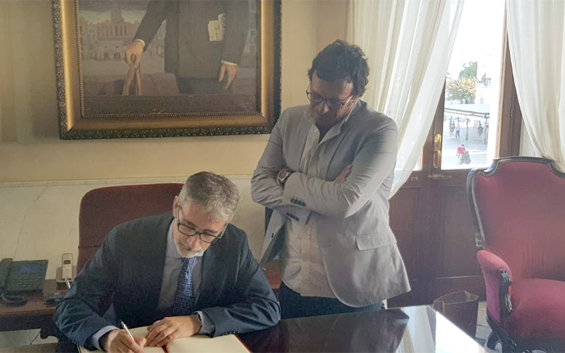 La obra definitiva del teatro del parque Genóves un poco más cerca después de que la UCA abone al Ayuntamiento el millón conveniado