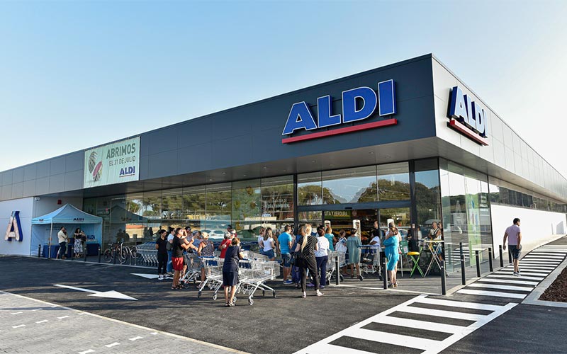 La cadena ALDI abre tienda en Fuentebravía, creando diez empleos
