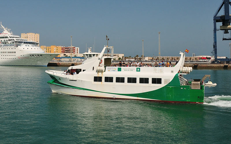 Autobuses y catamaranes del Consorcio de Transportes de la Bahía de Cádiz suman 2,6 millones de viajeros en el primer semestre del año