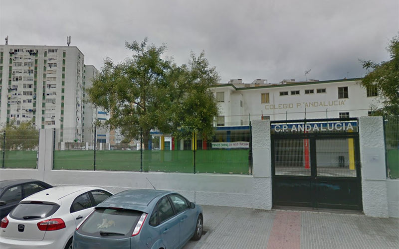 Un colegio público en Cádiz ‘para’ Juan Carlos Aragón