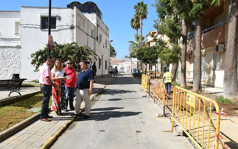 Se adecenta la calle Batalla del Ebro, en el entorno de San Carlos