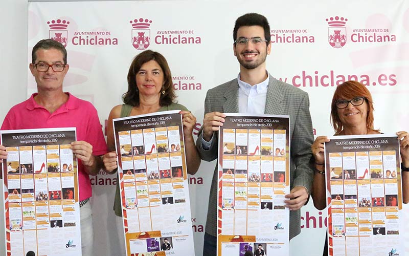 Casi medio centenar de espectáculos conforma la programación de otoño del Teatro Moderno, con gran protagonismo local