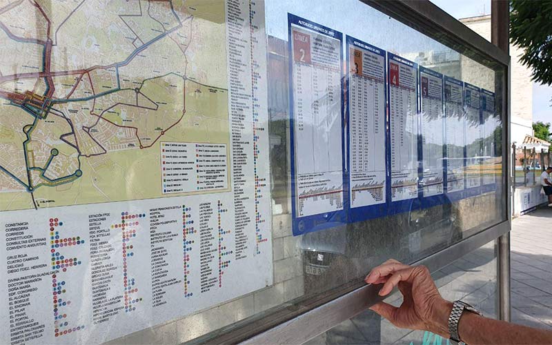 Adelante tiene la solución y sin coste para mejorar la información sobre los autobuses urbanos en Jerez, “hoy difícilmente entendible”