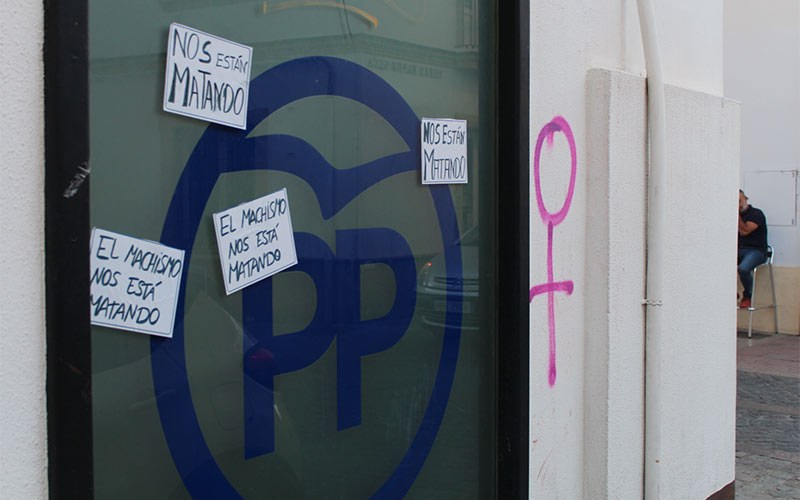 Vandalismo contra la sede del PP portuense, dolido más con el fondo que las formas: “llevamos años trabajando para defender la igualdad”