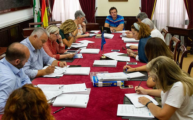 Gobierno y oposición repasan el “avance” de la EDUSI en Cádiz