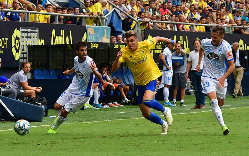 El Cádiz quiere ganarle el derbi andaluz al líder