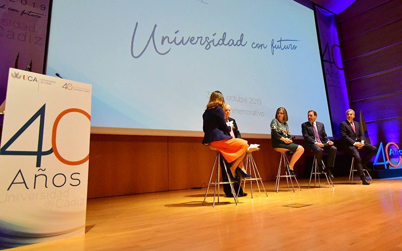 “Y a pesar de todo, la UCA está ahí 40 años después, formando profesionales, pero, sobre todo, ciudadanos críticos y reflexivos”