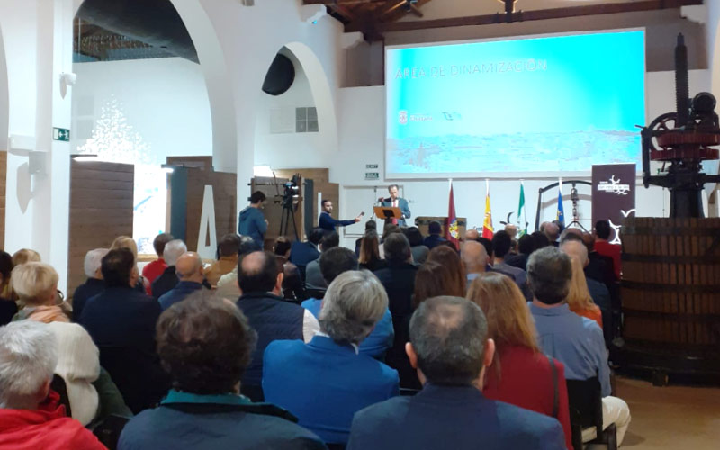 Un Área de Dinamización para que la marca Chiclana “suene más fuerte” y “conquistar nuevos mercados”, junto al empresariado local