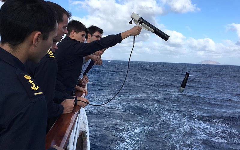 Guardiamarinas de Elcano se instruyen para ‘observar’ los mares