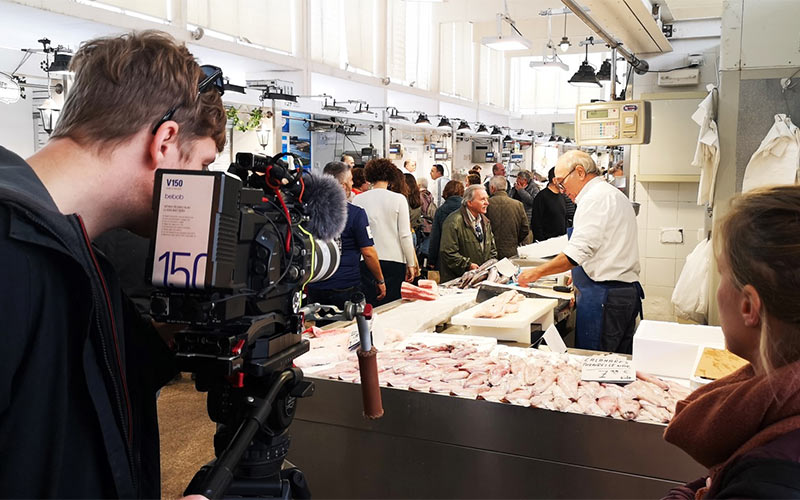 La ZDF alemana retrata una ciudad de Cádiz “viva y alegre” donde la gastronomía “es fundamental en la vida diaria de sus habitantes”
