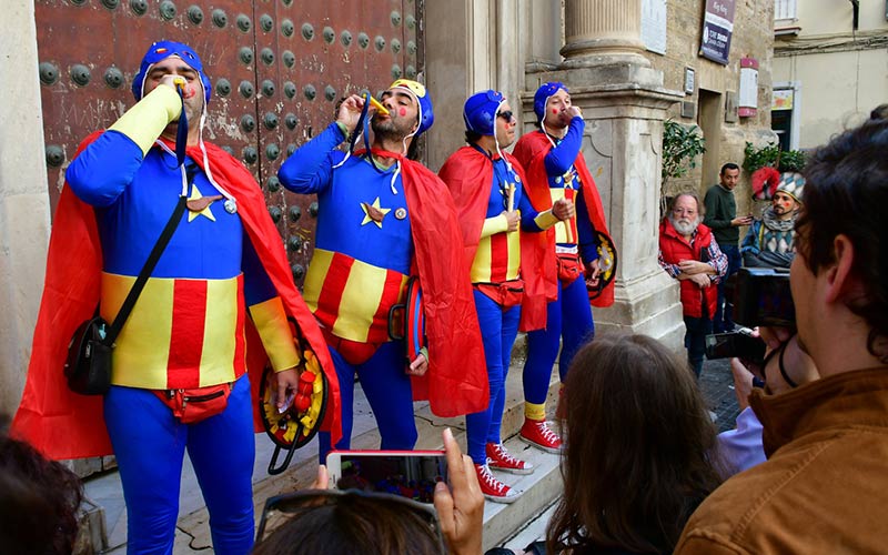 El Carnaval de Cádiz, “seña de identidad del pueblo y muestra de su talento e ingenio”, ya es formalmente un Bien de Interés Cultural
