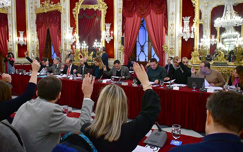 El PP, solo en la Diputación de Cádiz rechazando el presupuesto de 2020 y asustando con el “pacto” del PSOE “con los independentistas”
