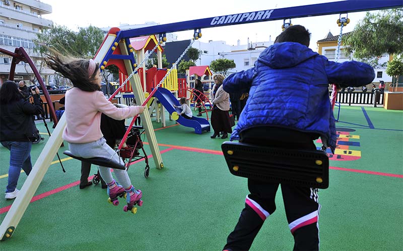 Otro parque infantil inclusivo para todos los niños isleños