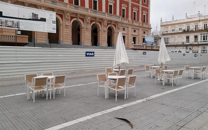 “Una victoria de todos los isleños”: la Junta oficializa su aportación, con fondos europeos, a la obra de rehabilitación del Ayuntamiento