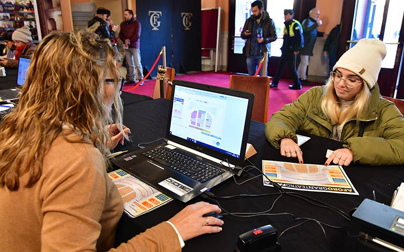 Las semis del Falla, a la venta; por Internet se agotan en media hora