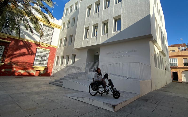 A la espera de la firma de Imbroda para el traslado de la escuela de adultos a su nueva sede en San José; “no accesible” según el PP