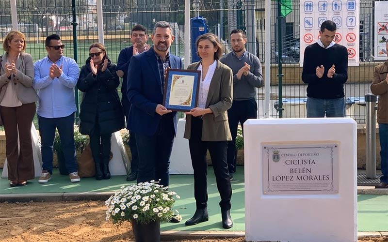 El complejo deportivo de La Forestal pasa a llamarse ‘Ciclista Belén López Morales’, como reconocimiento a su “valía y trayectoria”