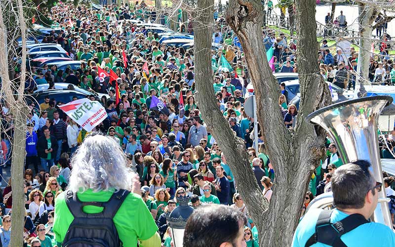 Una huelga educativa con ideología: “la defensa de lo público”