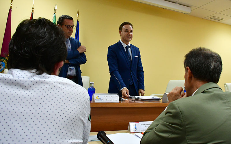 La Mancomunidad de la Bahía de Cádiz dispone de 2,5 millones en caja; Román pide que los reparta para afrontar la crisis del Covid-19