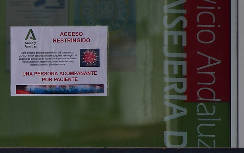 Exigen la prueba del coronavirus para todos los profesionales sanitarios del Distrito Bahía de Cádiz-La Janda para evitar contagios