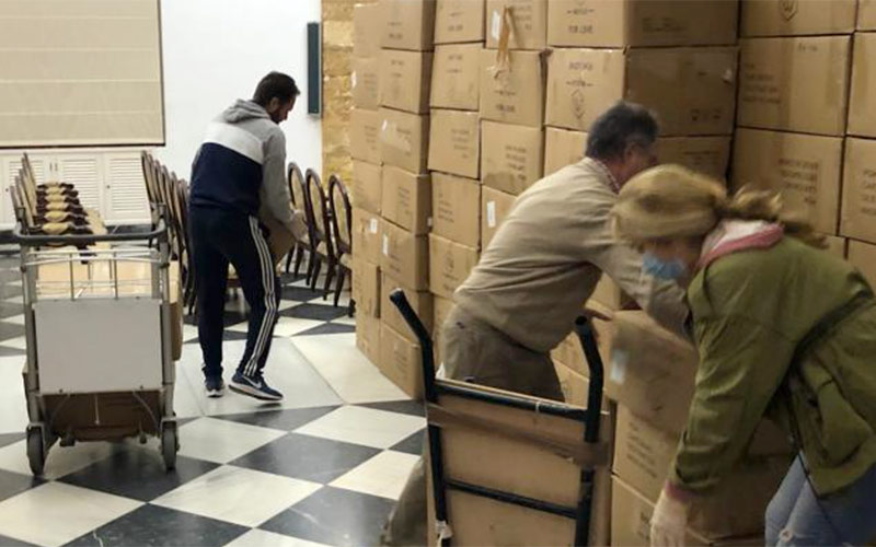 La Diputación se hace con otras 200.000 mascarillas; la oposición acusa al PSOE gaditano de hacer “partidismo” con estas compras