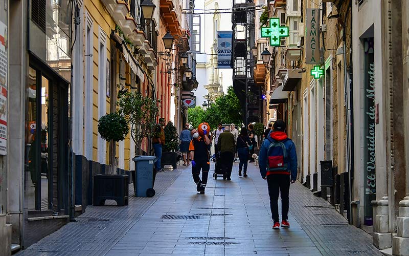 PSOE y Cs coinciden en demandar al Consistorio gaditano que bonifique las obras de comercios y hostelería para adaptar sus locales