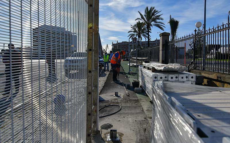 Cuatro meses para rematar la obra del carril bici de Cádiz