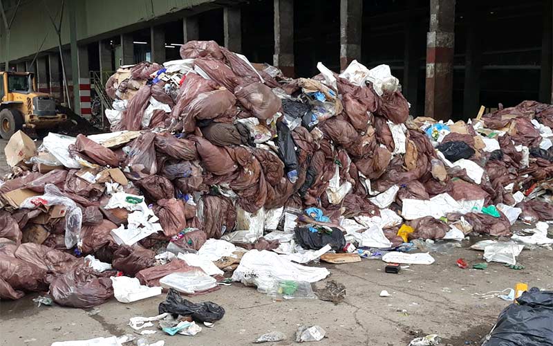 Residuos biosanitarios del Hospital de Jerez acaban en la planta de reciclaje de Las Calandrias: “despropósito e irresponsabilidad”