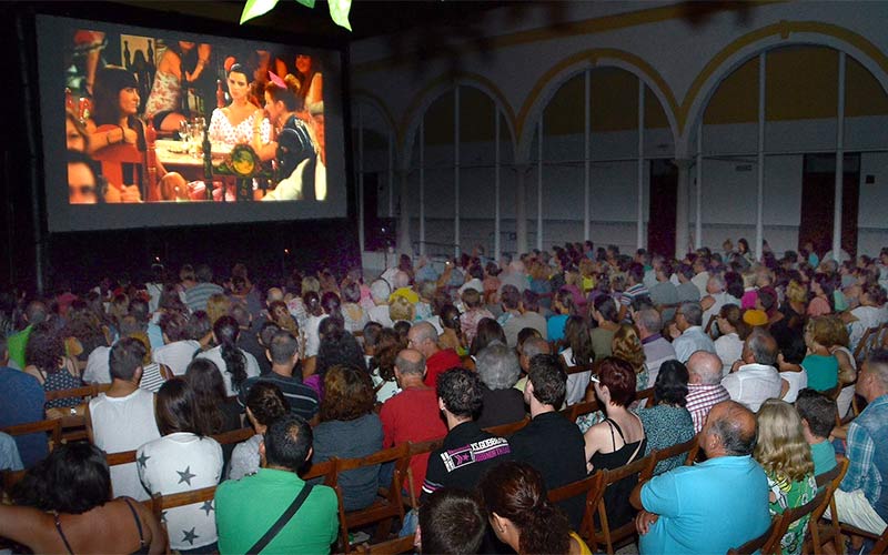 Podemos ve idóneo un cine al aire libre en un espacio amplio de La Isla como alternativa de ocio “segura y sostenible” para un “atípico” verano
