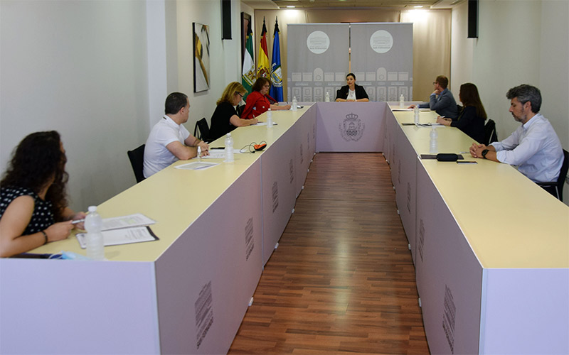 Trabajar “por el ansiado cambio de modelo productivo” de La Isla: reto de la comisión especial de reconstrucción post-coronavirus en marcha