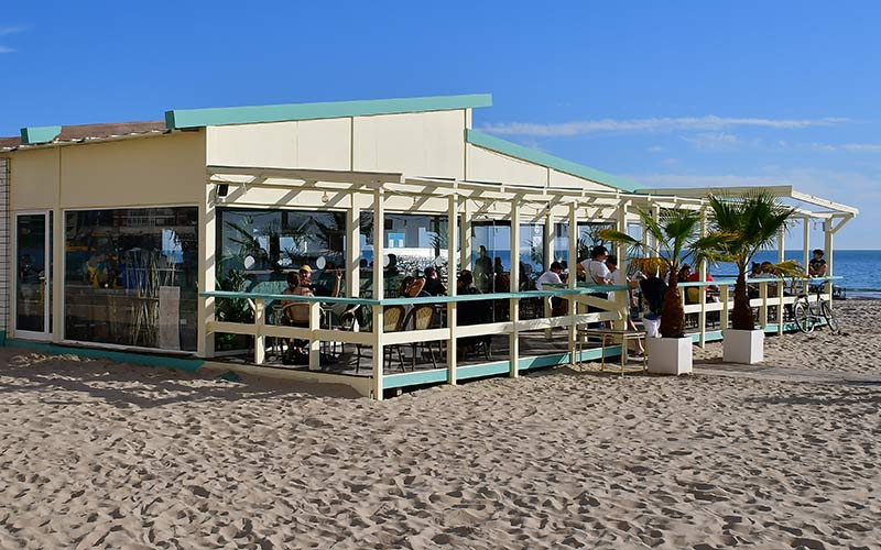 Pequeño ‘salvavidas’ para los chiringuitos de las playas gaditanas
