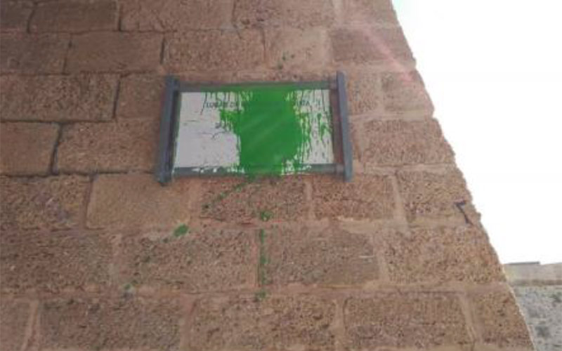 Denuncian ante la Policía los “atentados” que sufren espacios en recuerdo de los asesinados por el franquismo en la ciudad de Cádiz