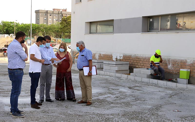 La urbanización del entorno de la inconclusa Jefatura de Policía Local en La Asunción estará rematada en cinco meses