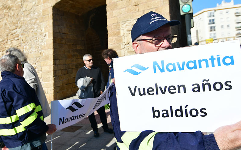 El astillero de Puerto Real no aguanta más y vuelve ‘a la calle’
