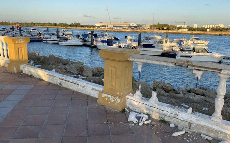 El Paseo José Luis Tejada, entre la dejadez y la suciedad