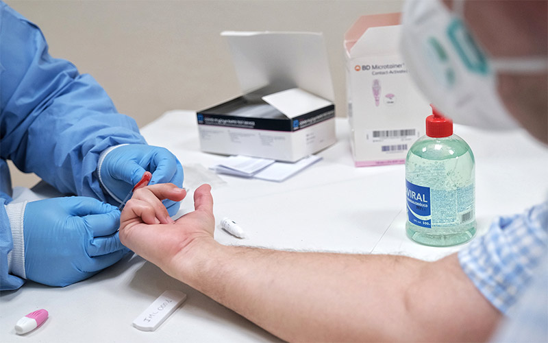 Reclaman pruebas PCR para todo el personal del Ayuntamiento de Cádiz que se incorpora a sus puestos de forma presencial