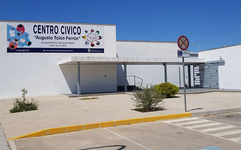 El IES Tejada recurre al centro cívico y el IES Pedro Muñoz Seca al Parque de la Victoria para tratar de cumplir con la distancia social