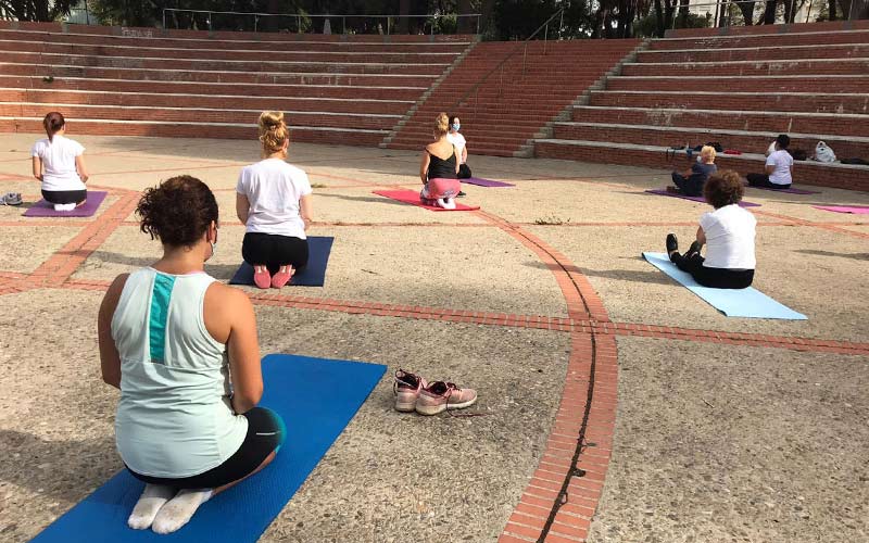 La práctica del yoga se ‘acerca’ a los barrios de San Fernando