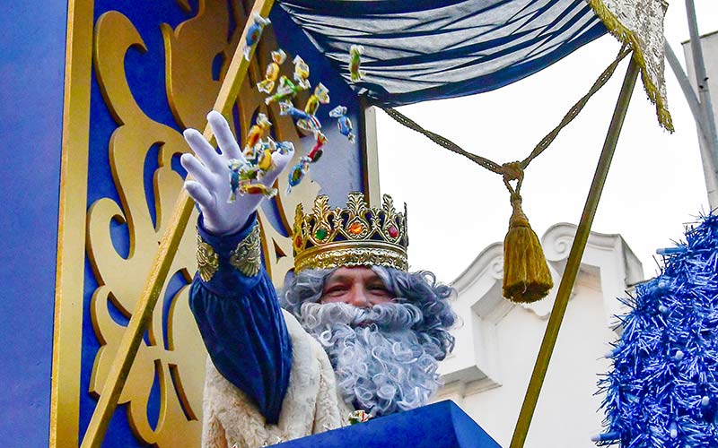 Un circuito de carrozas con “estrictas medidas de seguridad” por diferentes puntos de Cádiz: la alternativa a la cabalgata de los RRMM