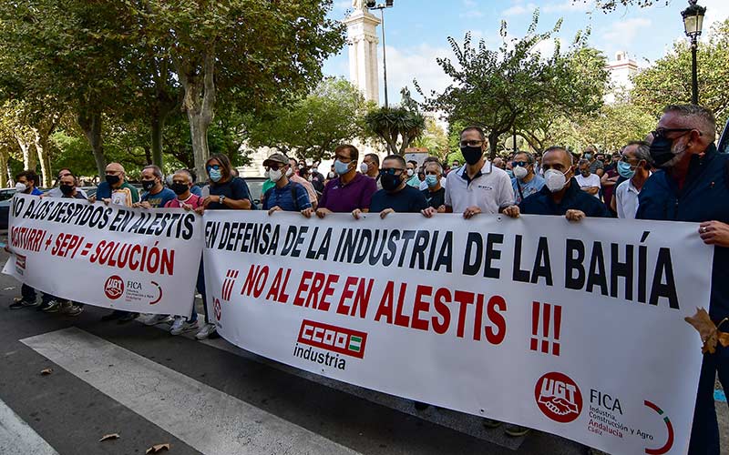 Huelga indefinida en Alestis para evitar 233 despidos en la Bahía