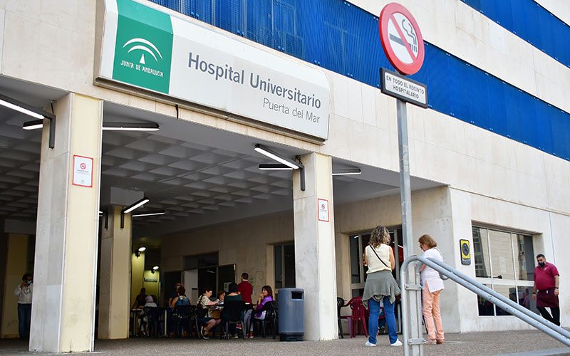 Nuevo sistema para el muy restringido acceso de acompañantes de pacientes ingresados en los hospitales Puerta del Mar y San Carlos