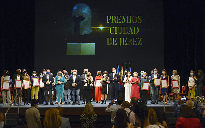 Sanitarios y voluntarios protagonizan los Premios Ciudad de Jerez
