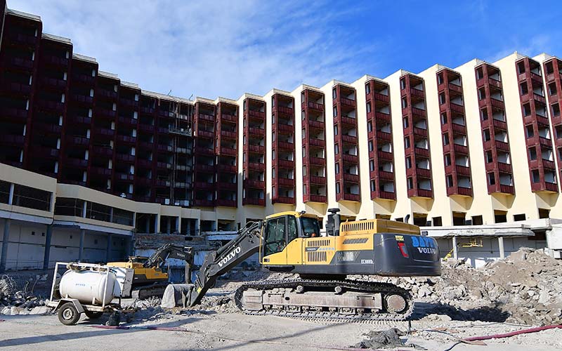Ecologistas rechazan el proyecto de “hotel rascacielos” en Tiempo Libre: “viene a repetir la edificación franquista de los años 60 y 70”