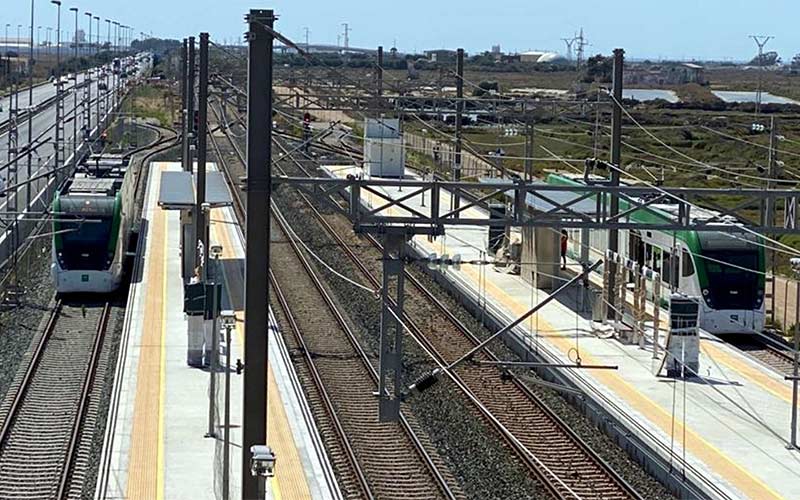 El tranvía de la Bahía ya está autorizado a circular por las vías del tren hasta Cádiz; la homologación de toda la flota comenzó allá por 2009
