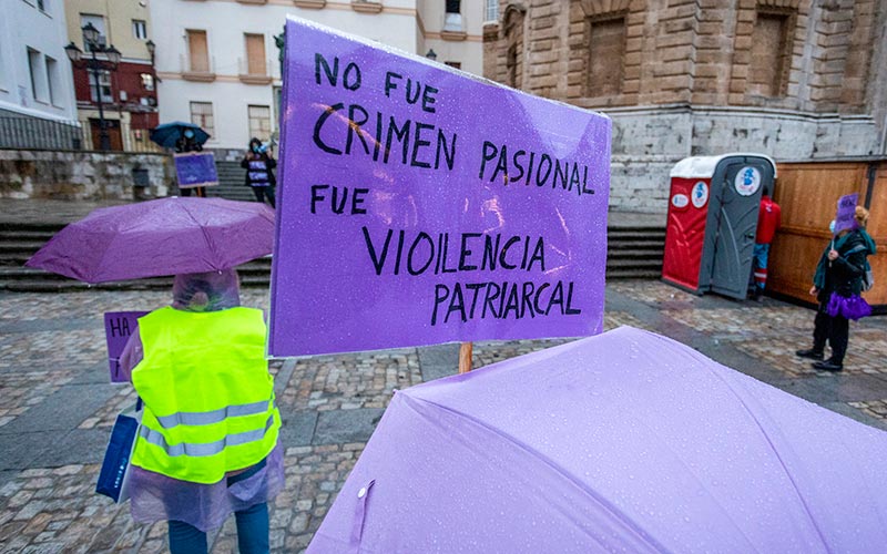 La condena de las violencias machistas se multiplica en la Bahía